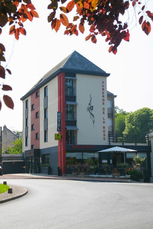 Hotel Logis Auberge De La Rose Doué-la-Fontaine Exterior foto